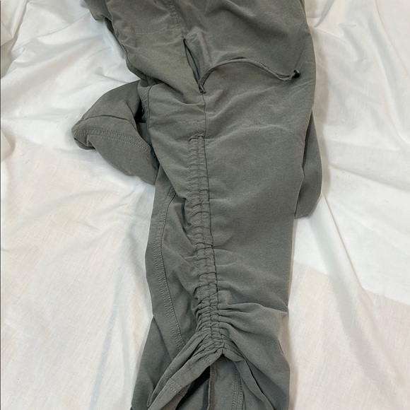 Kuhl Trekr Gray Hiking Outdoor Pants Size 16 Short - Picture 6 of 16